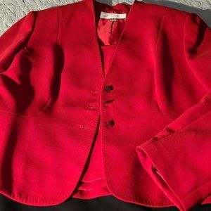 3 piece suit in great colors!!!